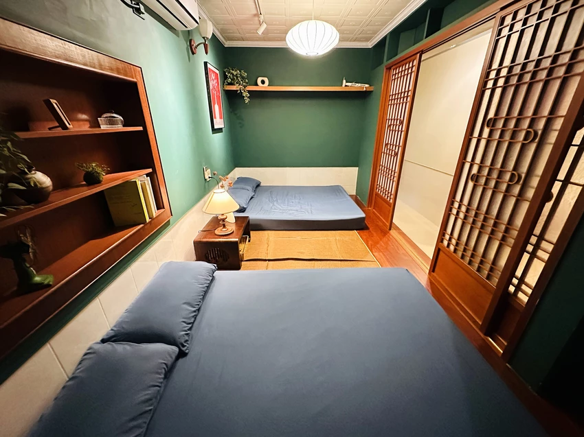 【行滿旅宿】嘉義竹崎親子包棟首選｜懷舊古玩、KTV嗨唱、煙火