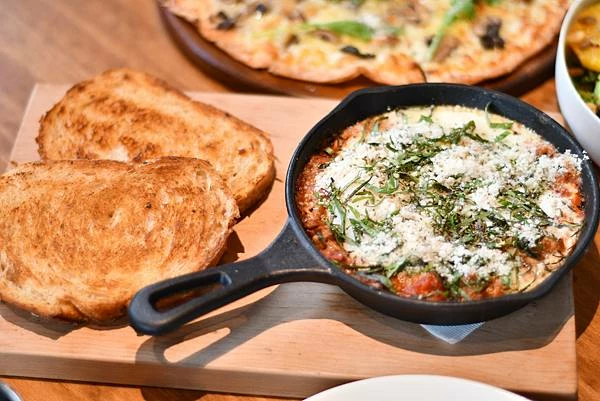 台南蔬食早午餐新指標！Preserve台南新光小北門店，酪梨料理美味到讓人驚豔。