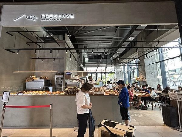 台南蔬食早午餐新指標！Preserve台南新光小北門店，酪梨料理美味到讓人驚豔。