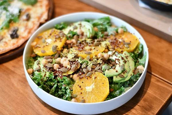 台南蔬食早午餐新指標！Preserve台南新光小北門店，酪梨料理美味到讓人驚豔。