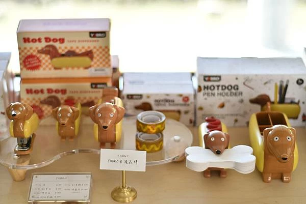 高雄鹽埕區最吸睛麵包店！厚里火車造型太可愛，手撕包與鹽可頌必補貨。