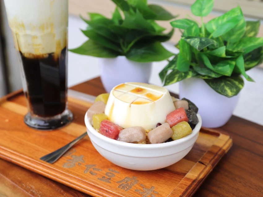 台南佳里必吃!佛都愛玉佳里旗艦店(借問站)-全國愛玉冠軍就在這!咕溜口感.多種口味一吃就上癮