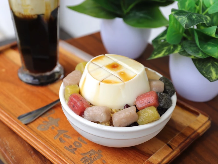 台南佳里必吃!佛都愛玉佳里旗艦店(借問站)-全國愛玉冠軍就在這!咕溜口感.多種口味一吃就上癮