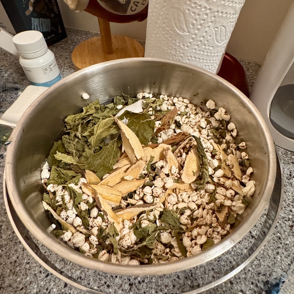 蕎麥收汗茶 乾材下鍋 蕎麥收汗茶 乾材下鍋畫面