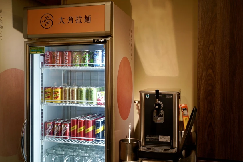 新竹人氣「大角拉麵」插旗台北東區！淡麗系雞湯拉麵加威士忌溏心蛋有夠神！限定日式擔擔麵不要錯過！(親子...