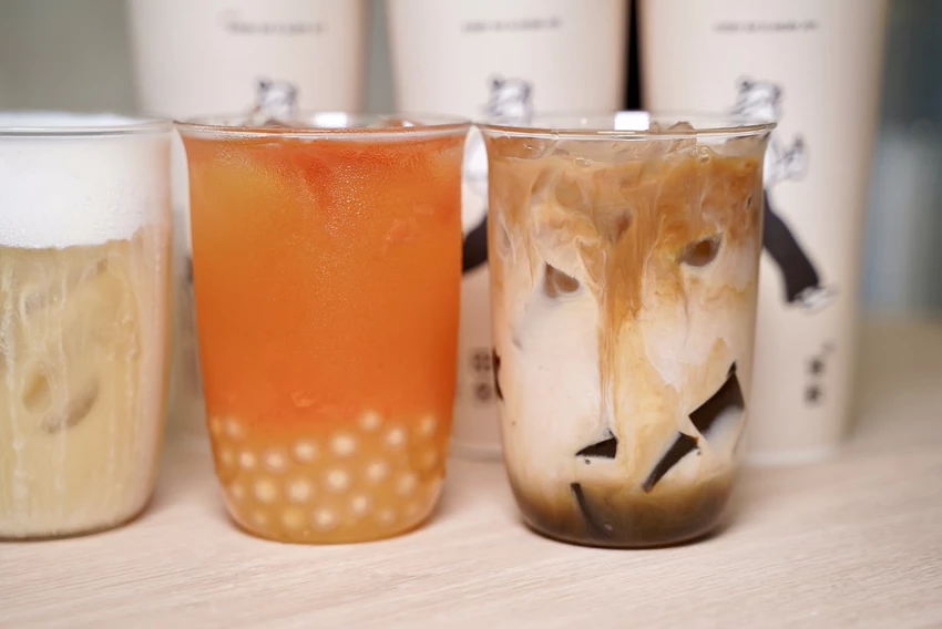 新竹手搖飲料天花板！「MOREiN 沫飲」插旗食品路啦！必喝波本香草奶蓋蕎麥、青森蜜桃烏龍，包準一喝上癮！...