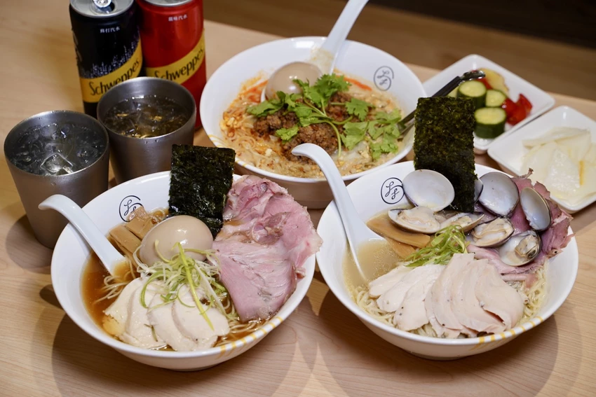 新竹人氣「大角拉麵」插旗台北東區！淡麗系雞湯拉麵加威士忌溏心蛋有夠神！限定日式擔擔麵不要錯過！(親子...