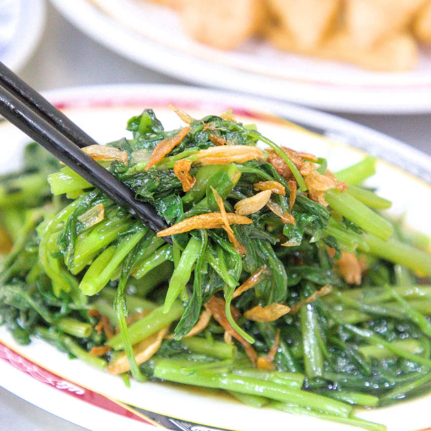 高雄鹽埕隱藏版神店！老鹽埕福記炸黑輪 乾拌麵必吃，在地饕客才知道。