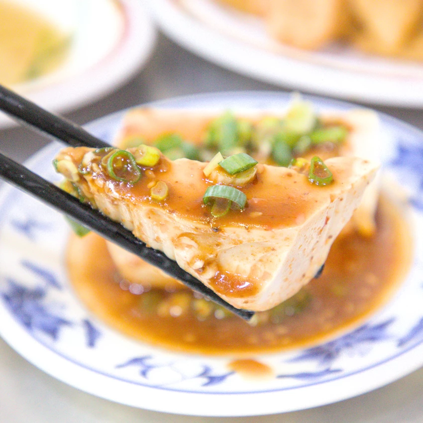 高雄鹽埕隱藏版神店！老鹽埕福記炸黑輪 乾拌麵必吃，在地饕客才知道。