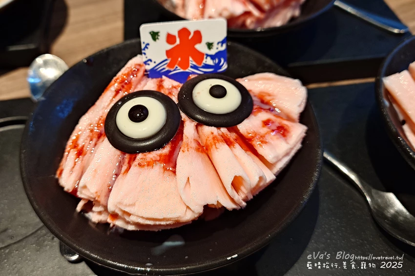 台中市西屯區【台中燒肉推薦】茶六燒肉堂 新朝富店｜你是肉控嗎?快來!這裡是肉食者天堂，服務好、套餐肉品豐富、可愛怪物雪花冰。台中燒烤