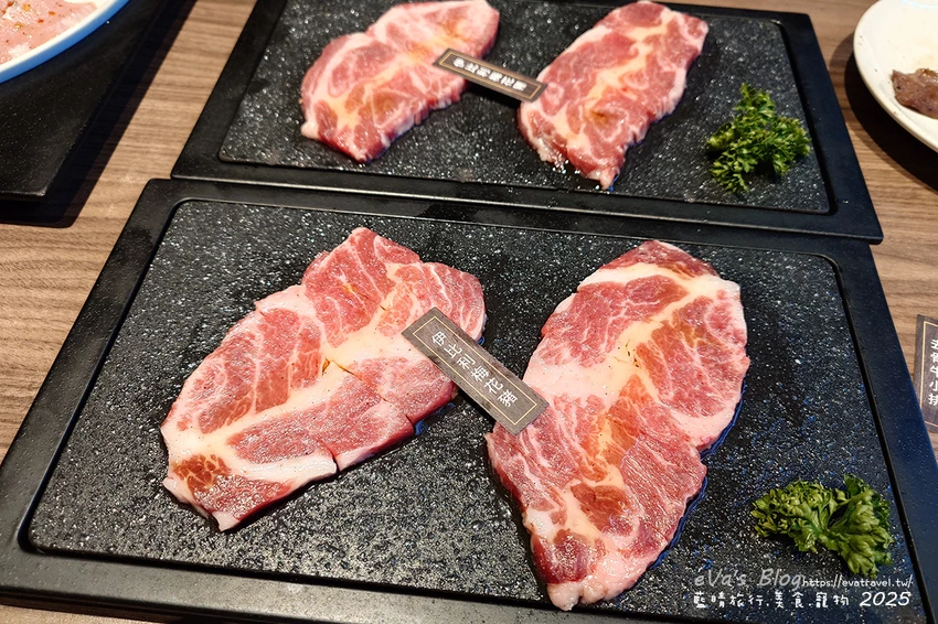 台中市西屯區【台中燒肉推薦】茶六燒肉堂 新朝富店｜你是肉控嗎?快來!這裡是肉食者天堂，服務好、套餐肉品豐富、可愛怪物雪花冰。台中燒烤