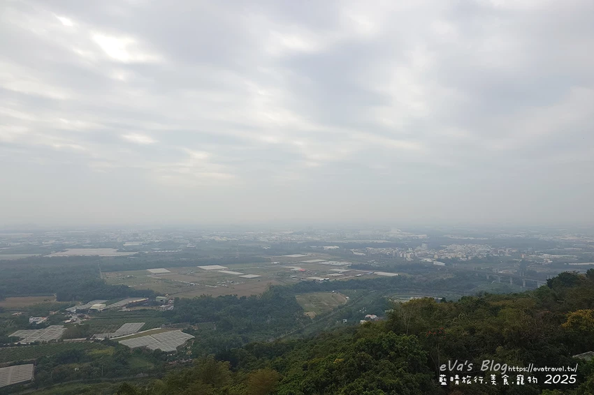 【高雄景點】崗山之眼|以音樂為設計概念打造的天空步道遠眺高雄之美。114年2月10日起休園整建