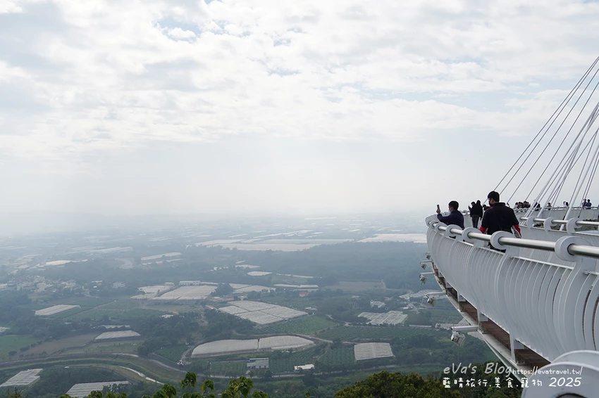 【高雄景點】崗山之眼|以音樂為設計概念打造的天空步道遠眺高雄之美。114年2月10日起休園整建