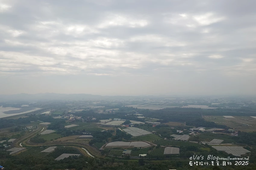 【高雄景點】崗山之眼|以音樂為設計概念打造的天空步道遠眺高雄之美。114年2月10日起休園整建