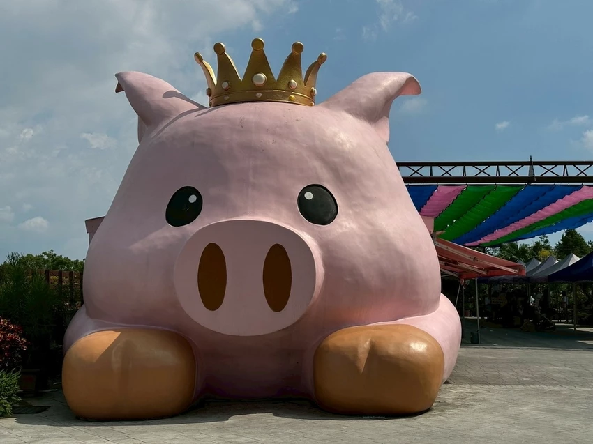 嘉義民雄親子旅遊景點!三隻小豬觀光農場,3000坪迷你動物園可玩一整天。
