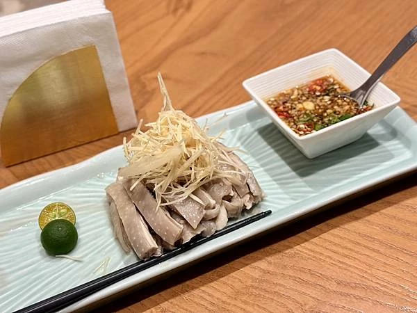 台北米其林一星台菜!富錦樹台菜香檳,將台式料理與法國香檳完美結合。