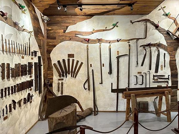 嘉義親子旅遊新去處!愛木村檜木觀光工廠,豐富歷史與趣味DIY體驗。