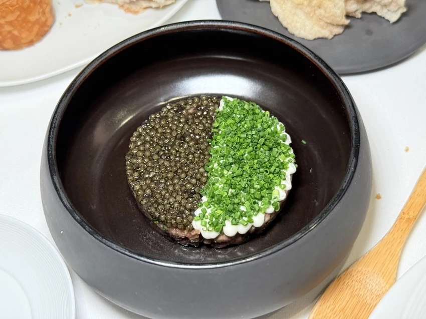 台北米其林一星牛排！A CUT經典招牌肋，體驗奢華牛排饗宴的極致。