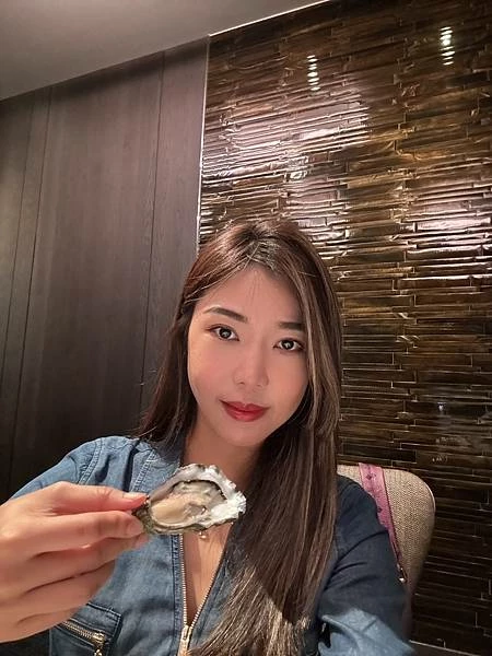 台北米其林一星牛排！A CUT經典招牌肋，體驗奢華牛排饗宴的極致。