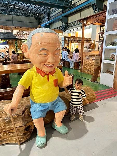 嘉義親子旅遊新去處!愛木村檜木觀光工廠,豐富歷史與趣味DIY體驗。
