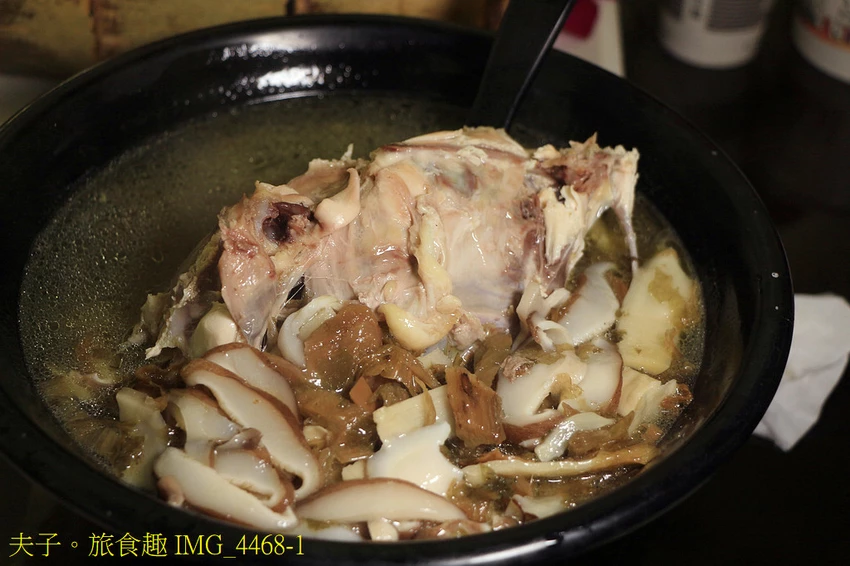 南部甕缸雞始祖 全台首創手剝甕缸雞 山產美食盡在台南關子嶺竹