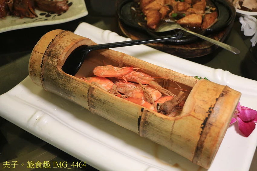 南部甕缸雞始祖 全台首創手剝甕缸雞 山產美食盡在台南關子嶺竹