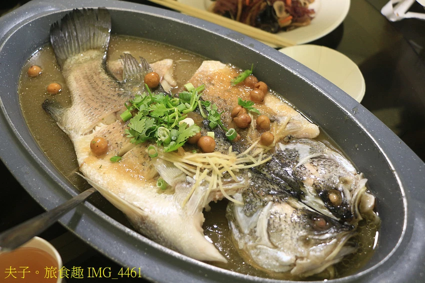 南部甕缸雞始祖 全台首創手剝甕缸雞 山產美食盡在台南關子嶺竹