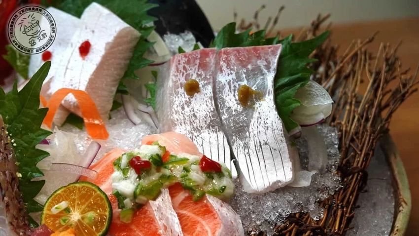 老字號懷石日本料理的極致!鹽烤寶石魚與車蝦明太子,信義區的美味秘境。