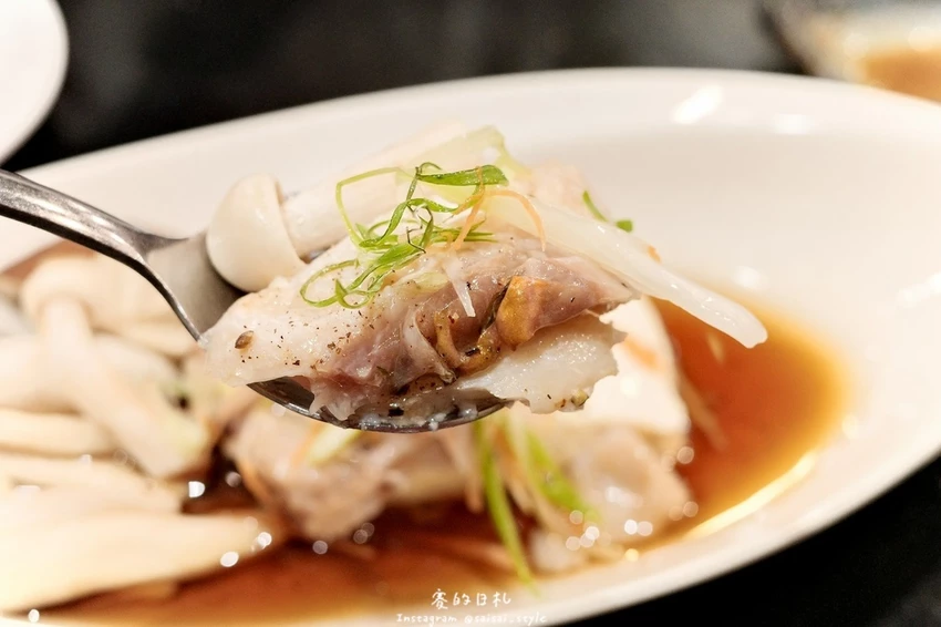 台中西屯區日料老饕私藏!龍二無菜單合菜,說預算就能吃到活跳海鮮。