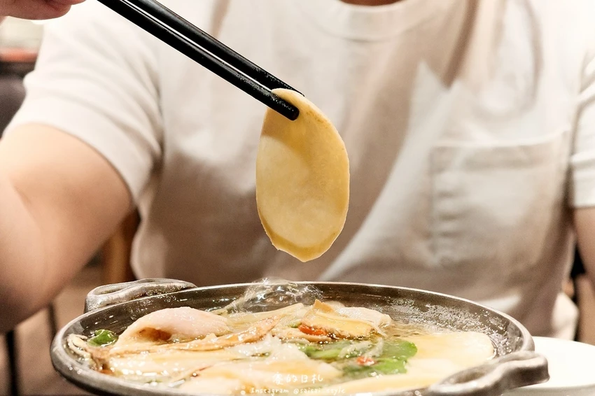 台中西屯區日料老饕私藏!龍二無菜單合菜,說預算就能吃到活跳海鮮。