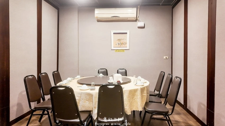 台中西屯區日料老饕私藏!龍二無菜單合菜,說預算就能吃到活跳海鮮。