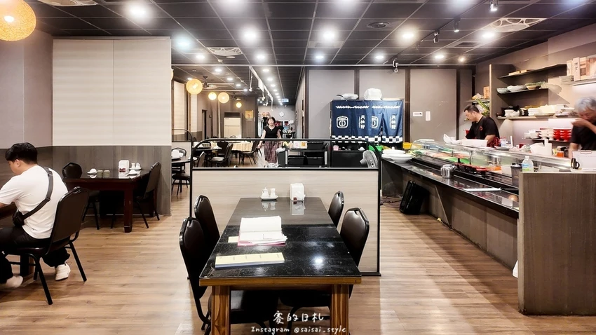 台中西屯區日料老饕私藏!龍二無菜單合菜,說預算就能吃到活跳海鮮。