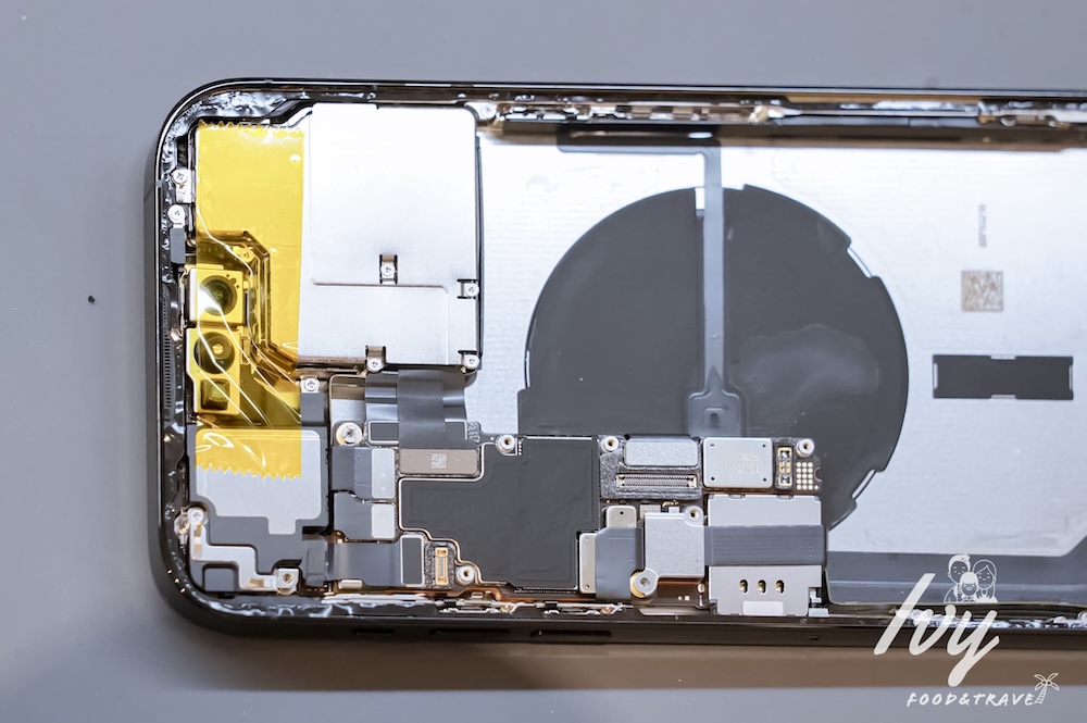 鼎威維修 |台中iPhone換電池推薦專家,Apple原廠認證零件,維修過程全程錄影、售後完善超放心! - 艾薇覓食趣