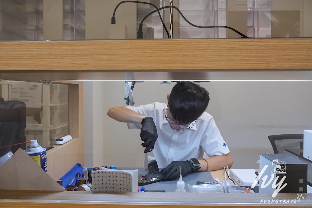 鼎威維修 |台中iPhone換電池推薦專家,Apple原廠認證零件,維修過程全程錄影、售後完善超放心! - 艾薇覓食趣