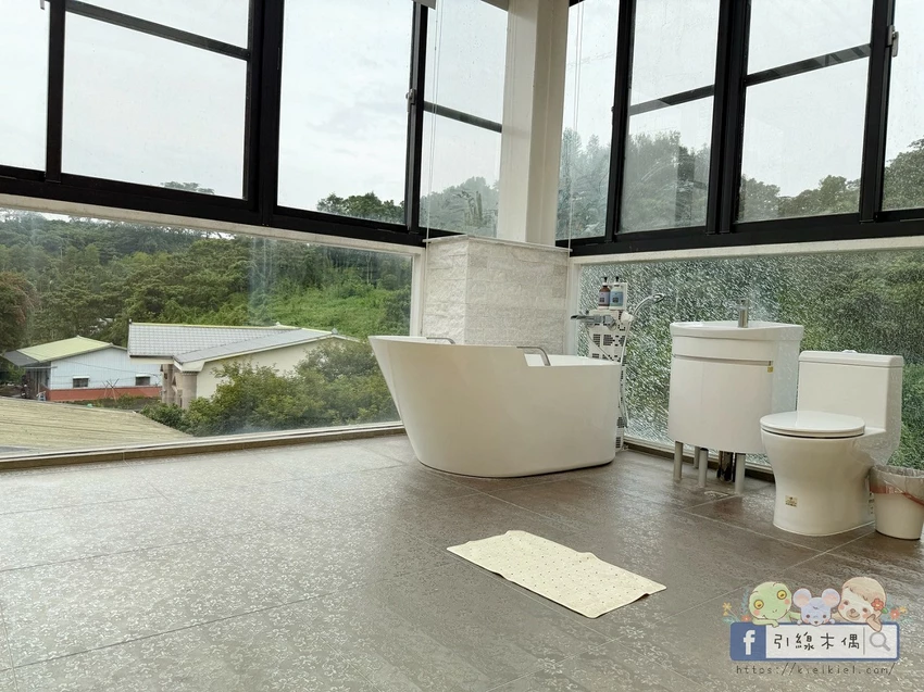 南投縣魚池鄉董事長級入住？《日月潭貓囒山會館》玻璃窗環景，山景星空一次收！奢華又療癒。