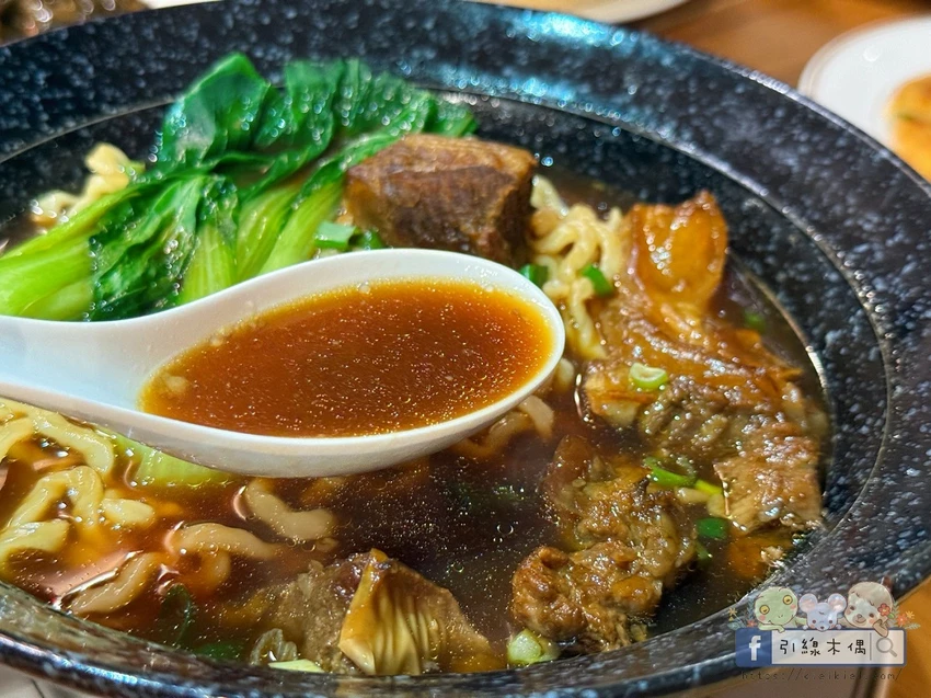 台中市沙鹿區✈️ 機場旁的眷村味!《眷戀飛翔小餐館》台中隱藏版眷村美食‧必點料理!