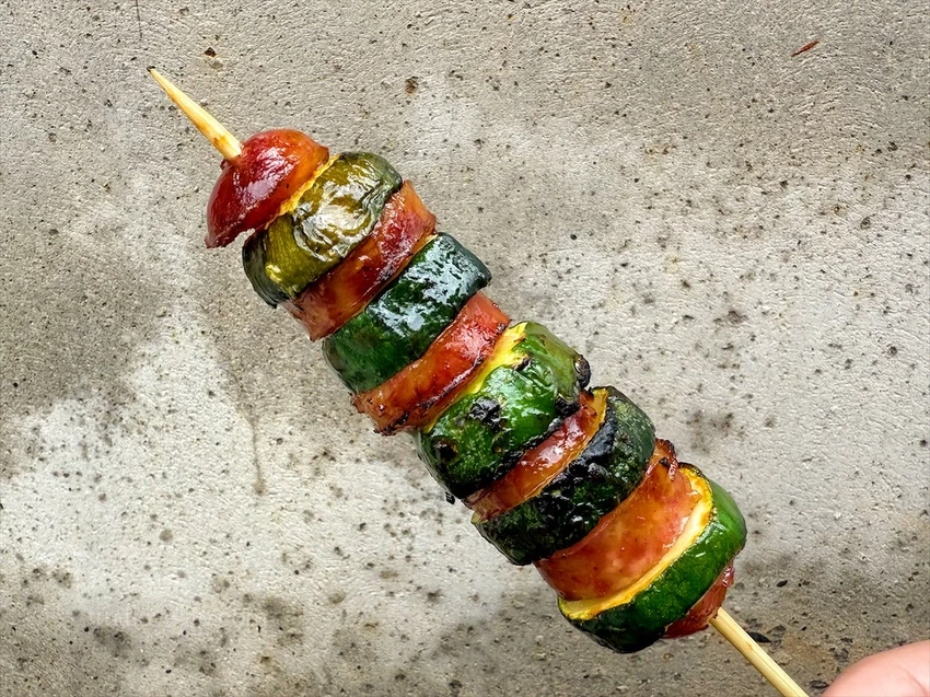 筊白筍、櫛瓜遇見香腸，蹦出好滋味，脆甜又解膩