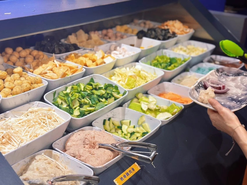 樹林吃到飽新選擇！朴庶韓國銅盤烤肉，一人一爐超過癮，50種食材無限放題。