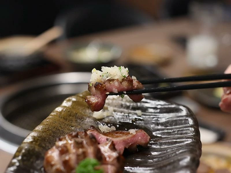 新竹高級燒肉必吃！上野村日式燒肉專人代烤，頂級日本澳洲和牛CP值超高。