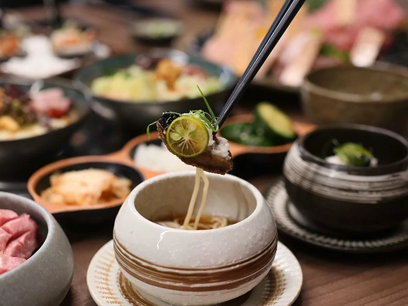 新竹高級燒肉必吃！上野村日式燒肉專人代烤，頂級日本澳洲和牛CP值超高。