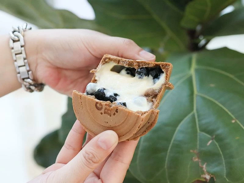 新竹小鵲Sing紅豆餅成國宴甜點！芋頭蛋黃麻糬口味必吃，伯爵珍珠奶茶口味超有趣。