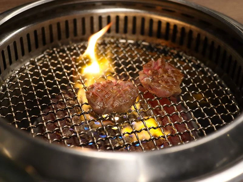 新竹高級燒肉必吃！上野村日式燒肉專人代烤，頂級日本澳洲和牛CP值超高。