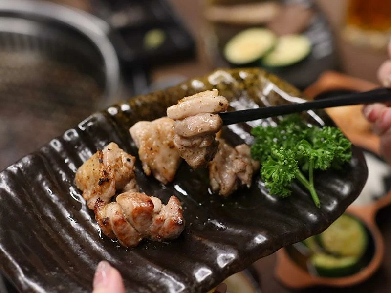 新竹高級燒肉必吃！上野村日式燒肉專人代烤，頂級日本澳洲和牛CP值超高。