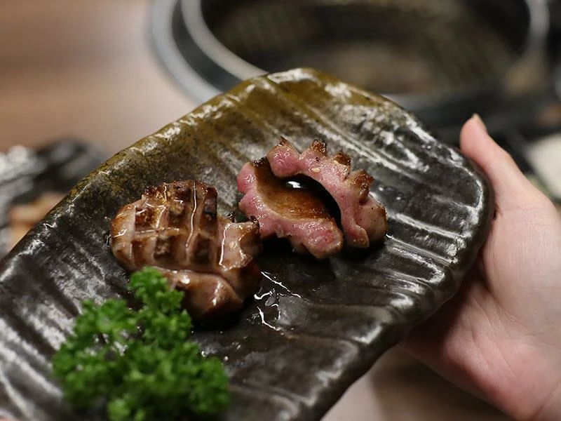 新竹高級燒肉必吃！上野村日式燒肉專人代烤，頂級日本澳洲和牛CP值超高。