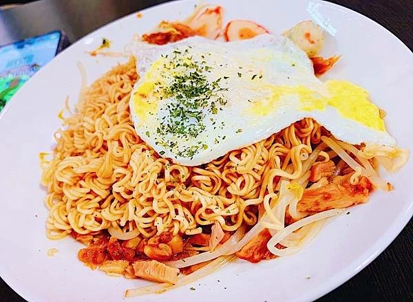 [台北早午餐]信義區市府站「晨間廚房早午餐信義莊敬店」划算又