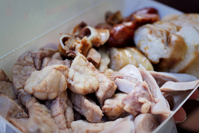 雲林景點/蜜蜂故事館、古坑綠色隧道，假日市集吃吃喝喝的好去處！