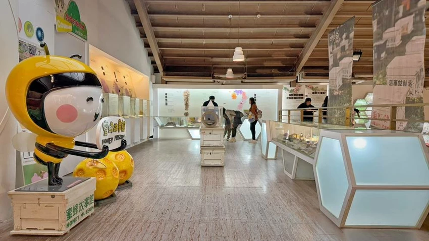 雲林景點/蜜蜂故事館、古坑綠色隧道，假日市集吃吃喝喝的好去處！