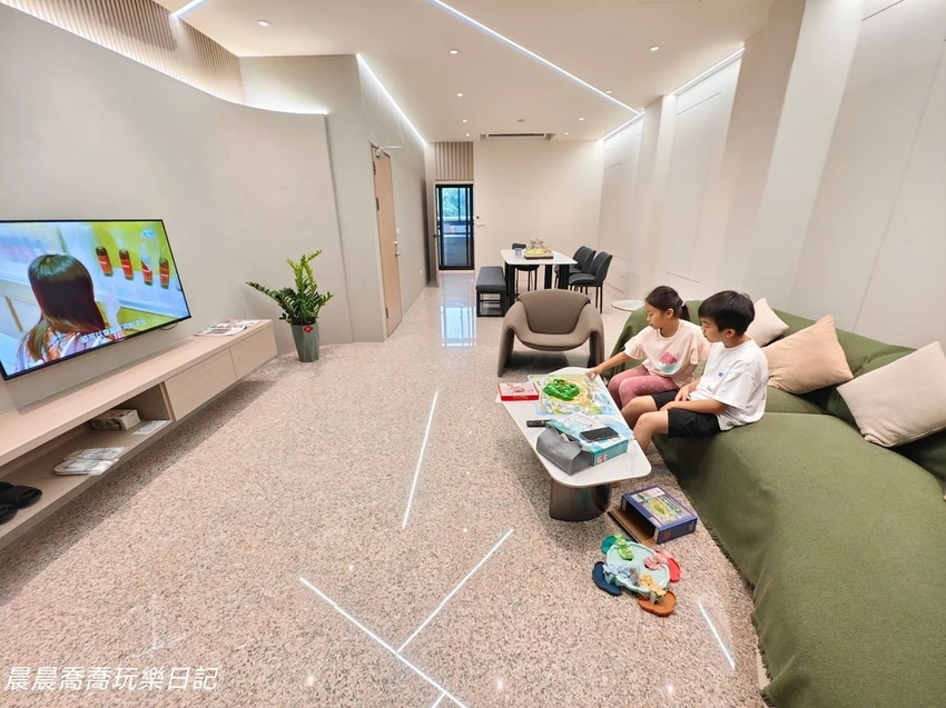 宜蘭礁溪包棟住宿推薦｜龍潭湖居親子民宿！2–8人輕鬆入住