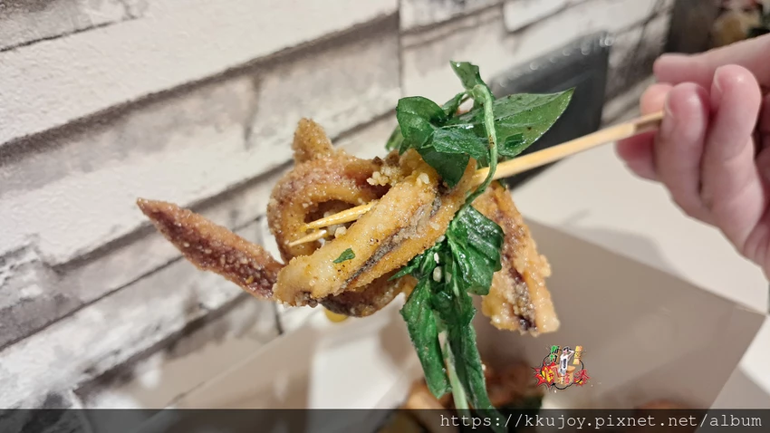 下班解壓美食必吃！大三元炸物店，多汁小肉豆與酥脆雞皮一試成主顧。