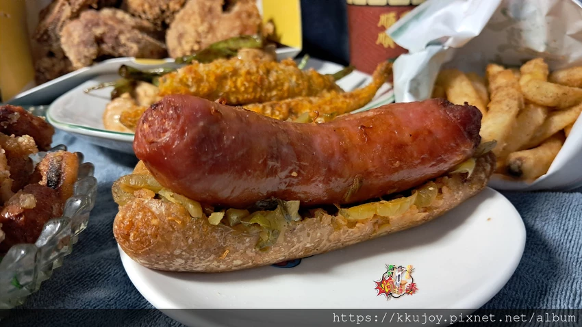 下班解壓美食必吃！大三元炸物店，多汁小肉豆與酥脆雞皮一試成主顧。